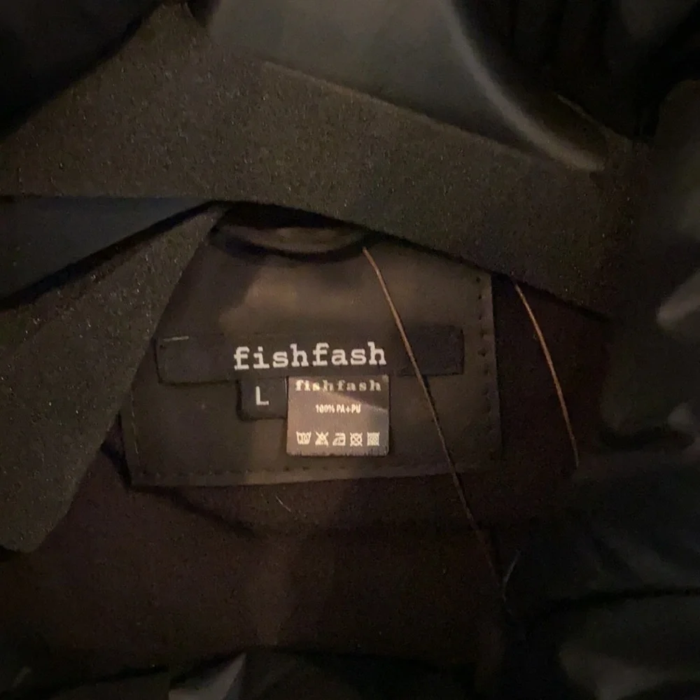 Fishfash Puffer Coat - Picture 4 of 9